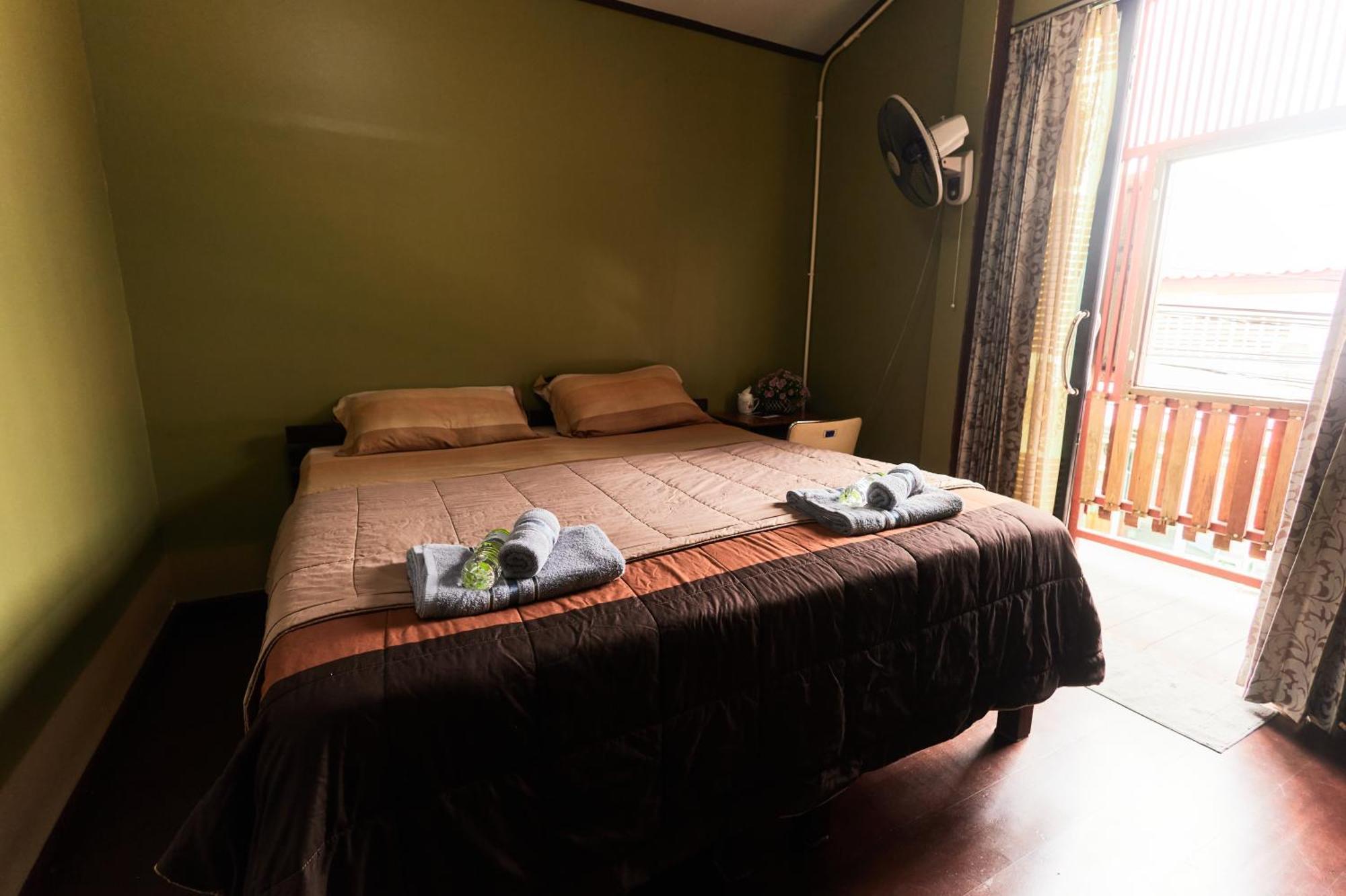 Chommuang Guest House Αγιουτάγια Δωμάτιο φωτογραφία